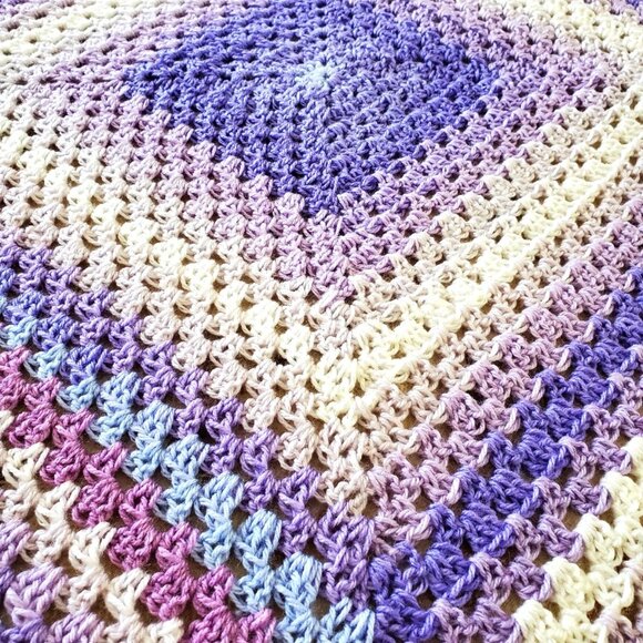 CROCHET BABY BLANKET AFGHAN GRANNY SQUARE 29"x 29" WHITE LILAC BLUE NEW - Picture 5 of 9